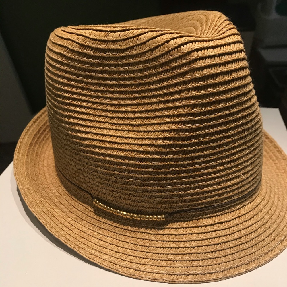Target Hat with Tie and Bead Details